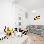 Apart Otel Kosmas