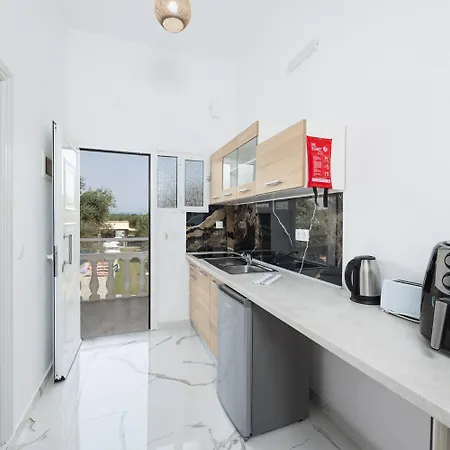 Kosmas Aparthotel