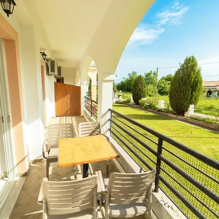 Kosmas Aparthotel *