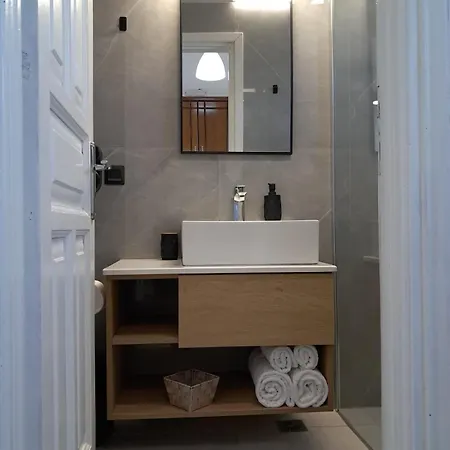 Kosmas Aparthotel *