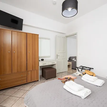 Hotel de apartamente Kosmas Roda (Corfu)